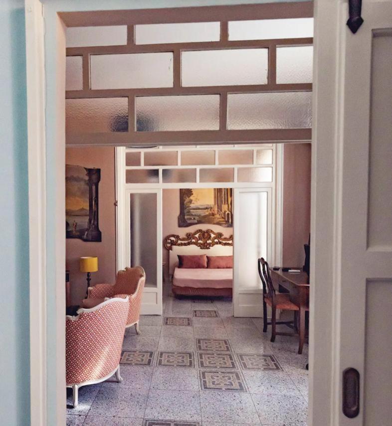 Luxury Suite Vitruvio 55 Formia Exterior photo