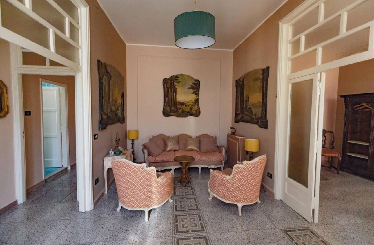 Luxury Suite Vitruvio 55 Formia Exterior photo